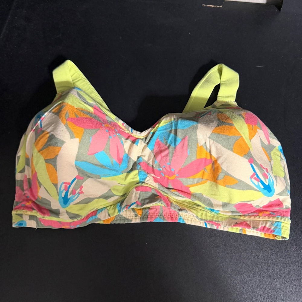 Kindred Bravely Nursing Sports Bra Womens XXL Green Floral Crossover Wireless